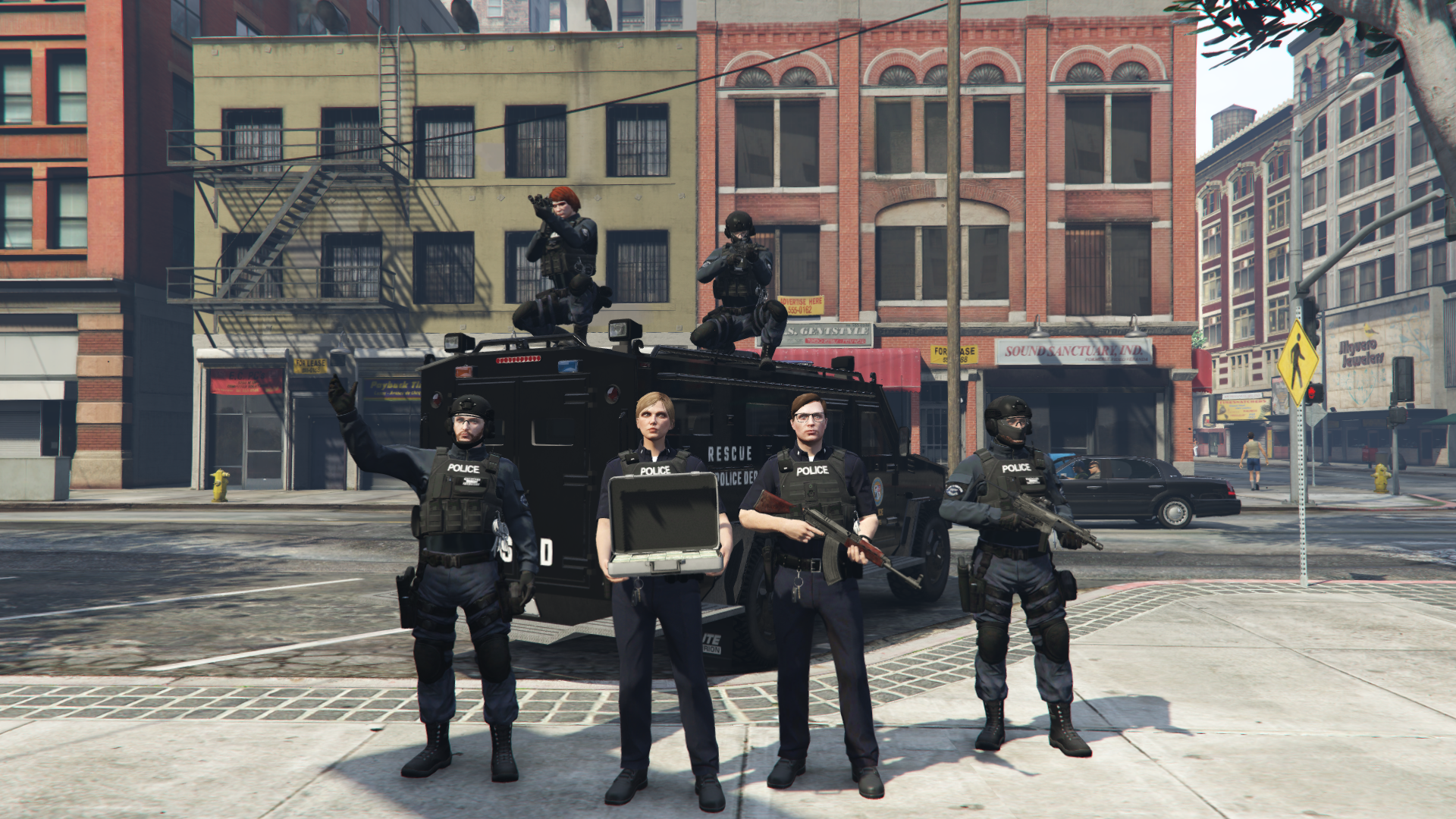 Over $75k in Cash and Weapons Seized in LSPD Warrant Execution